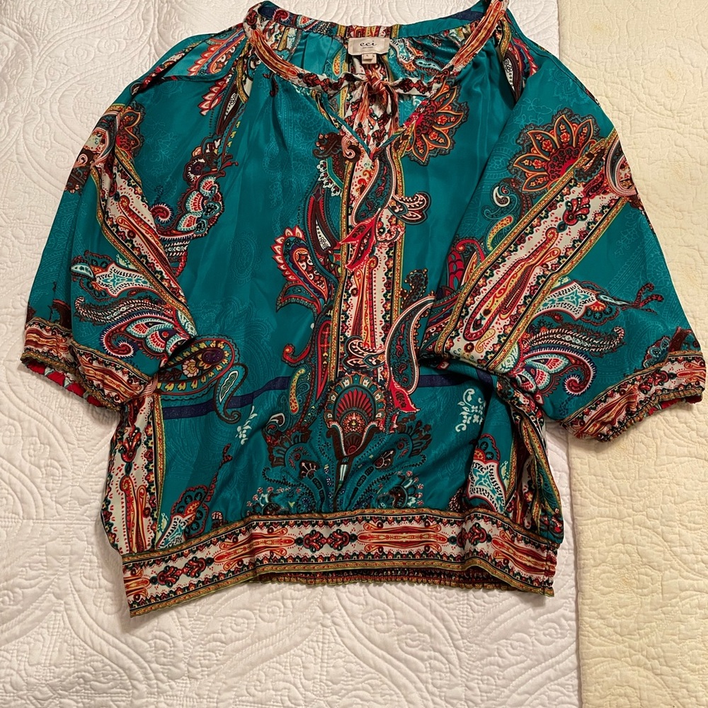 ECI blouse with cut out shoulders